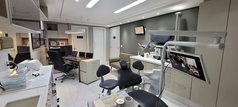 Foto 3 de CLINICA TITO