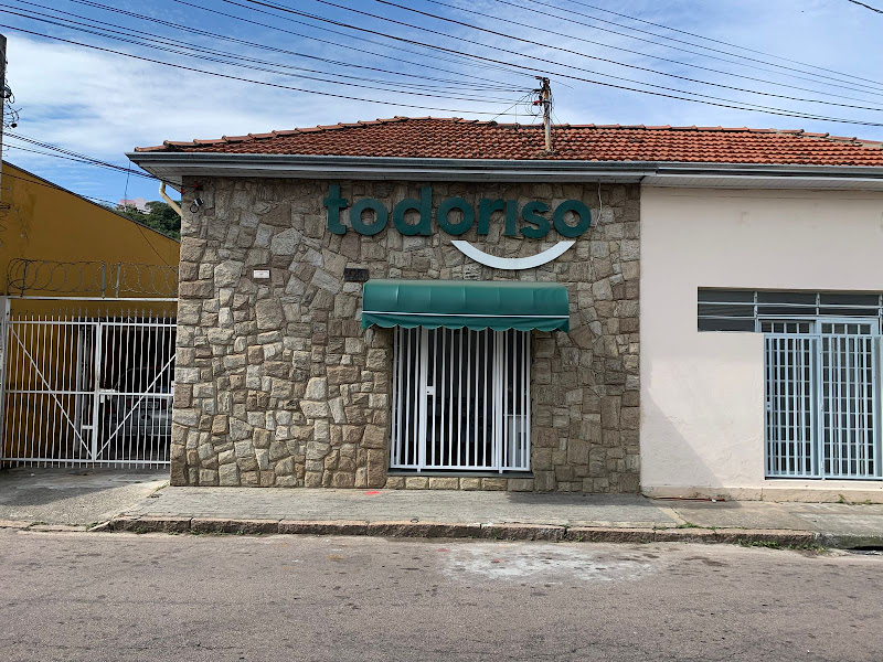 Foto 2 de Clínica Todoriso - Dentista Jundiaí | Implante Dentário, Prótese, Faceta e Aparelho Fixo Dental