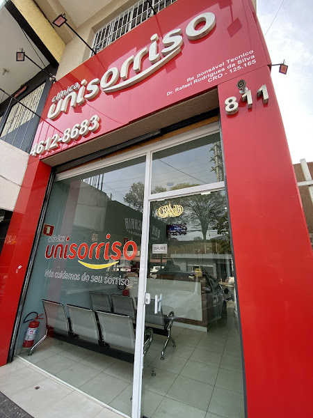 Foto 2 de Clínica UniSorriso - Dentista em Cotia