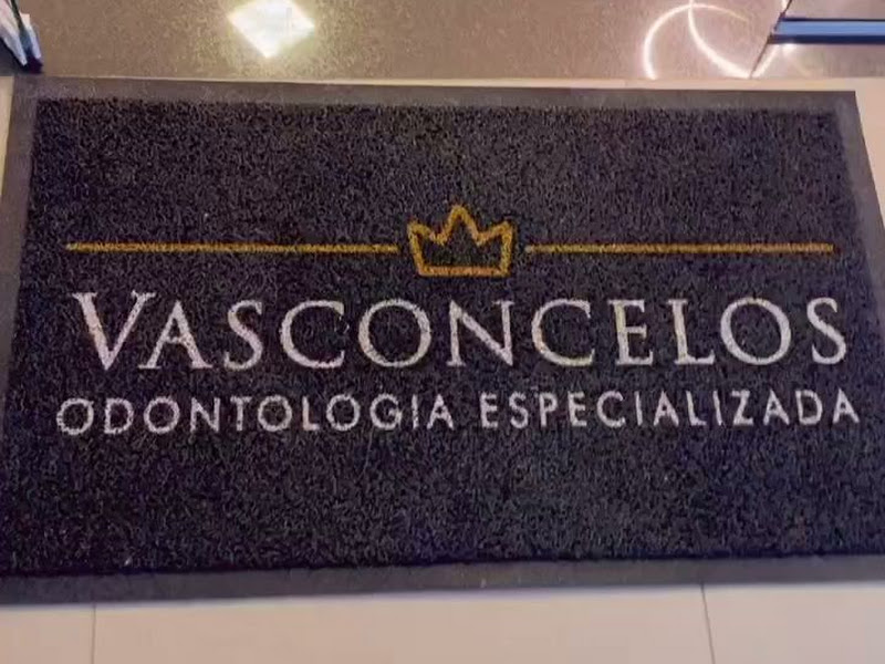 Foto 4 de Clínica Vasconcelos Odontologia Especializada - Implante Dentário - Prótese Protocolo - Tratamento de Canal