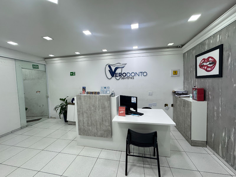 Foto 10 de Clínica Verodonto - Facetas e Implantes em Itaquaquecetuba | Dr. Wellington C. Gomes