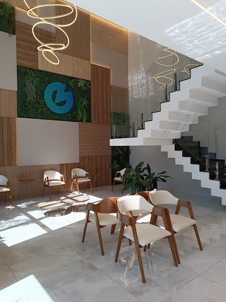 Foto 3 de Clínica Viver | Implante Dentário | Lente de Contato Dental | Centro | Cascavel - PR