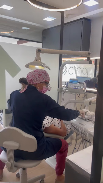 Foto 3 de Clinoi - Dentistas 24 horas