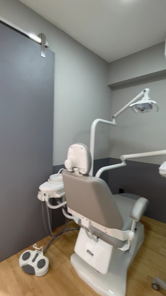 Foto 3 de Clinoi - Dentistas 24h Lauro de Freitas