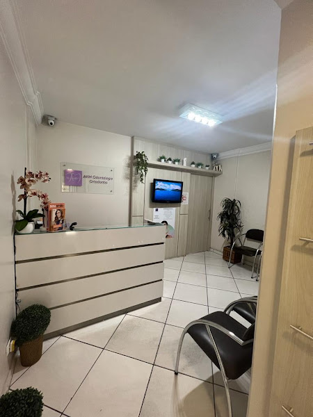 Foto 2 de CLN Odontologia Especializada - Dentista em Curitiba