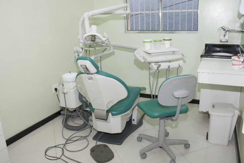 Foto 3 de COIB Titanic - Centro Odontológico Implantes Brasileiros