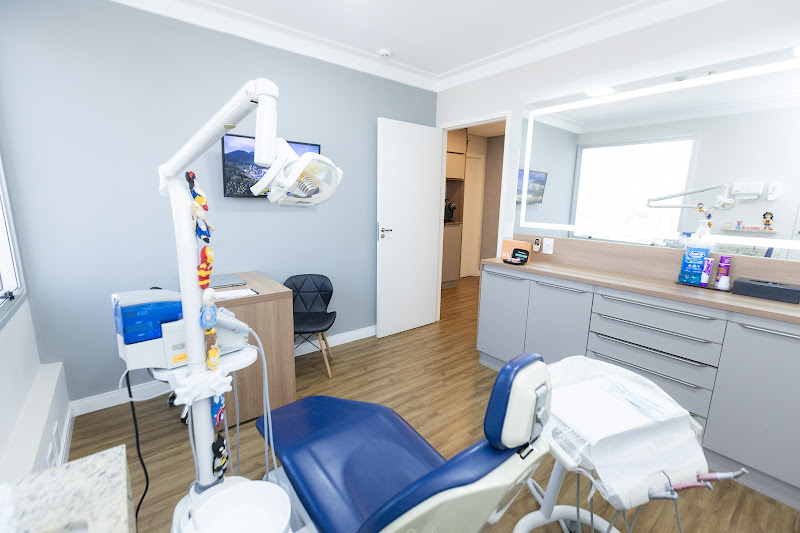 Foto 2 de Colcera Odontologia por Dra. Mônica Colcera e Dra. Victória Colcera .