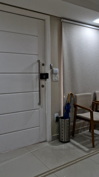 Foto 4 de Comsorriso Dentistas 24h - Ponta da Praia