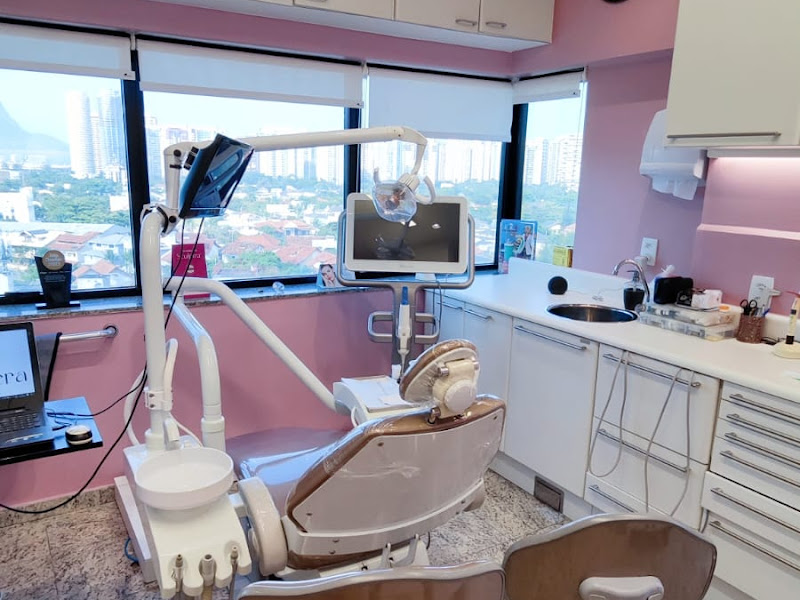 Foto 2 de Consultório de Endodontia Prof. Edson Jorge