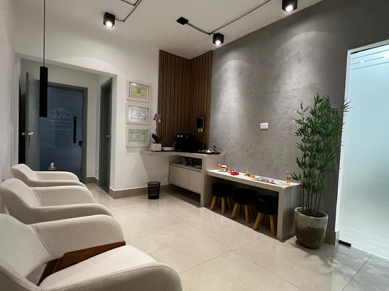 Foto 2 de Consultório de Odontologia e Ortodontia Drª Luciana Marques