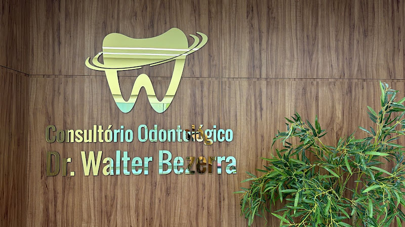 Foto 2 de Consultório Dr Walter Bezerra Odontologia - Implantes e protocolo dentários em serra ES