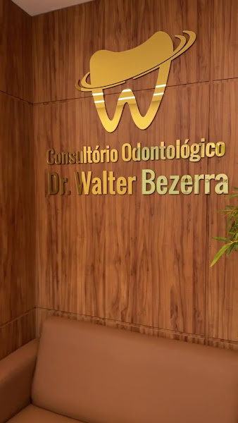 Foto 3 de Consultório Dr Walter Bezerra Odontologia - Implantes e protocolo dentários em serra ES
