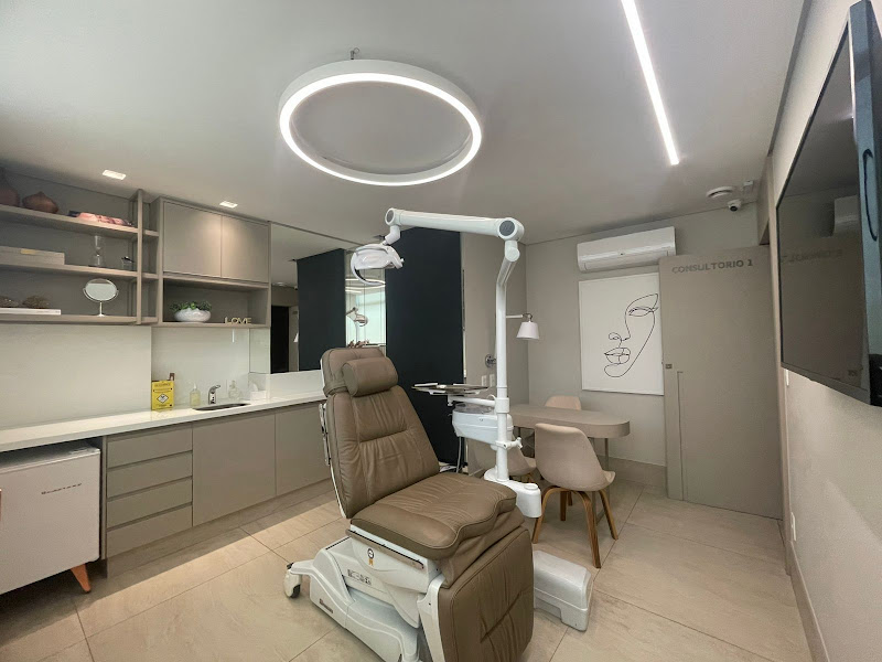 Foto de Consultório Michele Christofaro - Harmonização Orofacial em Belo Horizonte