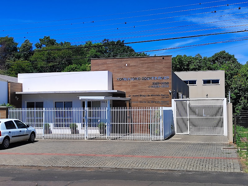 Foto 2 de Consultório Odontologia Dr. Bernardo Wentz De Miranda Ramos e André Braga de Miranda Ramos