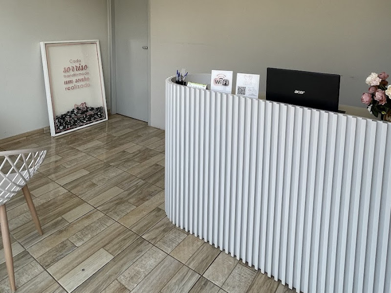 Foto 3 de Consultório Odontológico Dr Carlos Eduardo Pinheiro Mareze