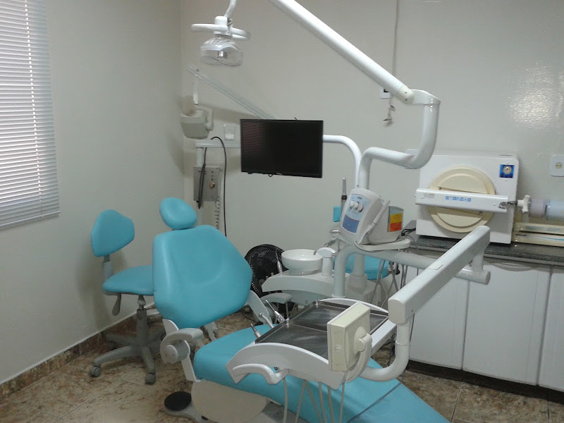 Foto 3 de Consultório Odontológico Dr. Elias | Implantes e Cirurgia Oral em Uberaba