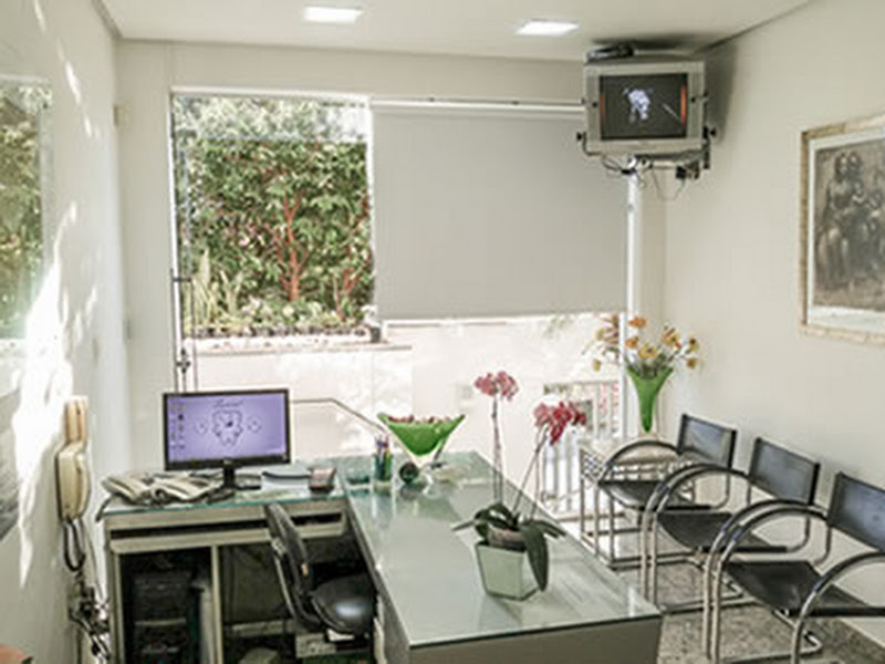 Foto 3 de CONSULTÓRIO ODONTOLÓGICO DR. GILBERTO ANTÔNIO SILVA