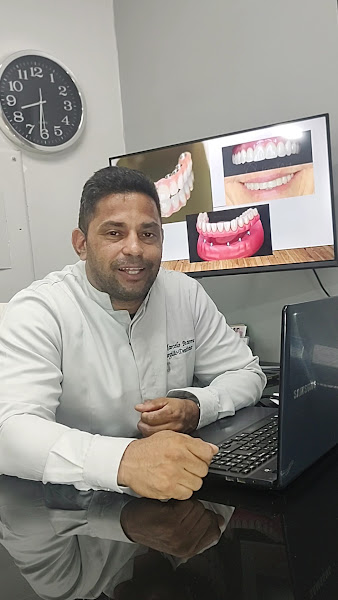 Foto 5 de Consultório Odontológico Dr. Marcelo de Souza Bezerra implantes ,odontologia domiciliar aparelhos ortodonticos