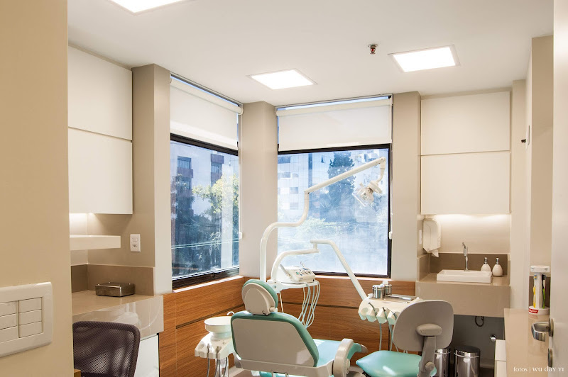 Foto 3 de Consultório Odontológico Dr. Roger Dulinski Montanha