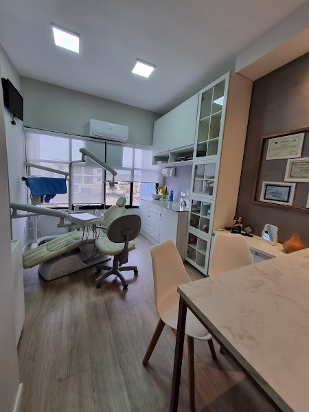 Foto 3 de Consultório Odontológico Dra Beatriz Abreu Soares e Equipe