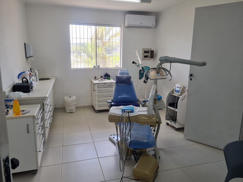 Foto 3 de Consultório Odontológico Dra. Carolina de Souza Cotomácio