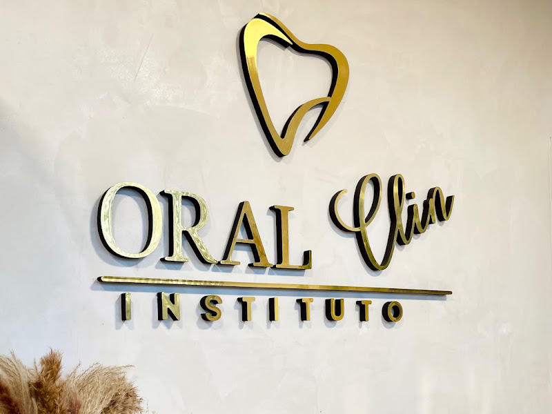 Foto 3 de Consultório Odontológico Dra. Nadine Linhares I Aparelhos ortodônticos - Porto Seguro