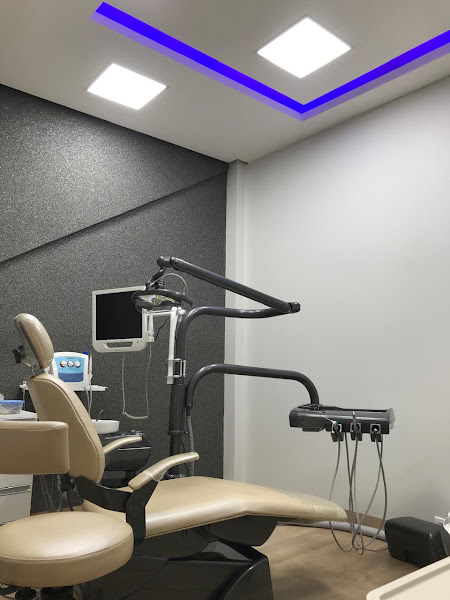 Foto 2 de Consultório Odontológico Oral Plus Dr. Samuel Aguiar -Dentista no São José - Montes Claros