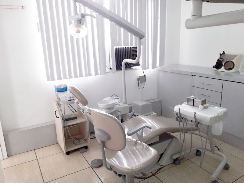 Foto 3 de CrisMed dentistas