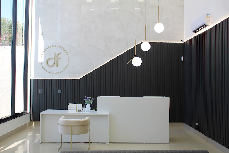 Foto 2 de D'Angelo e Frenhan Odontologia e Estética Facial