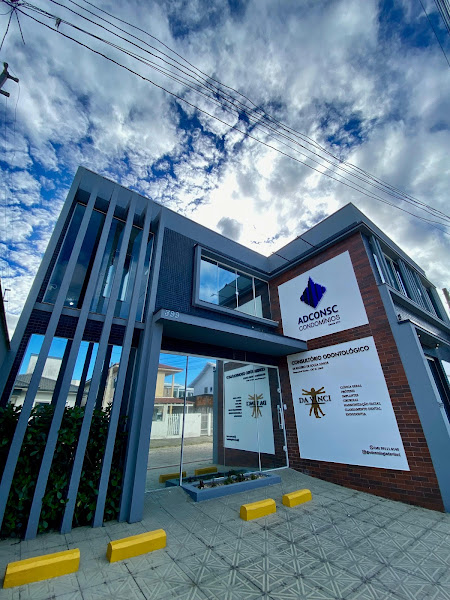 Foto 2 de Da Vinci Odontologia Integrada | Alinhadores e Implantes em Palhoça