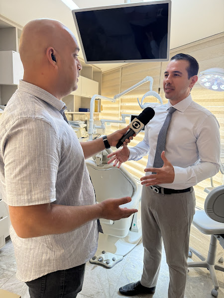 Foto 2 de Daniel Abrantes - 24 anos construindo sonhos -Referência em implantes dentários , lentes e próteses fixas e móveis