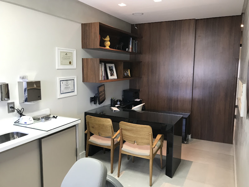 Foto 2 de Danilo Chequer - Odontologia