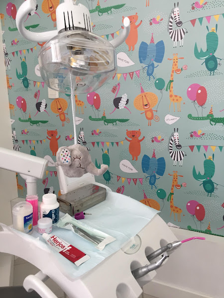 Foto 2 de Débora Sityá Odontopediatria