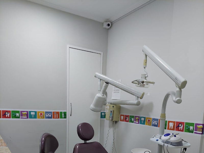 Foto 9 de Dent'Vila | Dentista e Implantes na Vila da Penha - Largo do Bicão | RJ