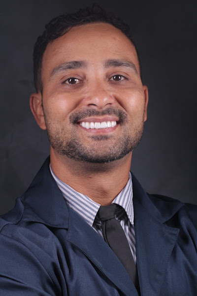 Foto 2 de Dental Clinic Plus - Dr. Erick Santos - Mogi das Cruzes