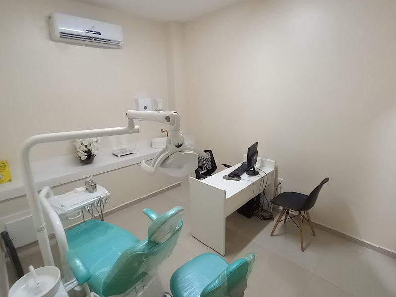 Foto 7 de Dental Implantes Slz - Odontologia Especializada