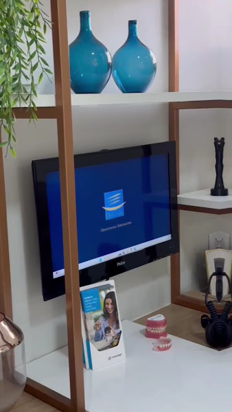 Foto 5 de DENTARE a sua Clínica Odontológica em Vilas do Atlântico - Implantes Dentários e Aparelhos Ortodônticos