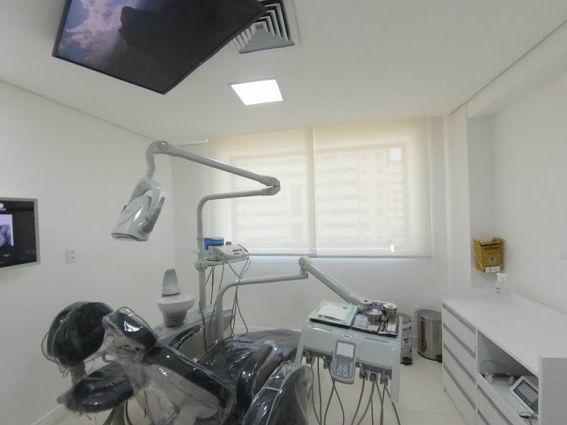 Foto 14 de DENTARE a sua Clínica Odontológica em Vilas do Atlântico - Implantes Dentários e Aparelhos Ortodônticos