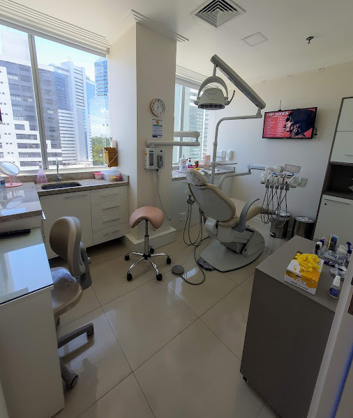 Foto 2 de Dentelle Clínica Odontológica | Ortodontia | Prótese | Salvador-Ba