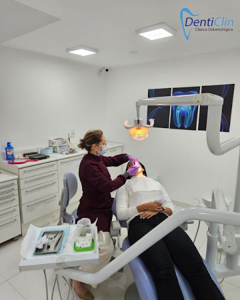 Foto 2 de DENTICLIN SERVIÇOS ODONTOLÓGICOS LTDA