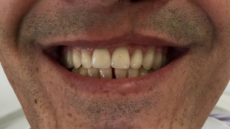 Foto 2 de Dentista
