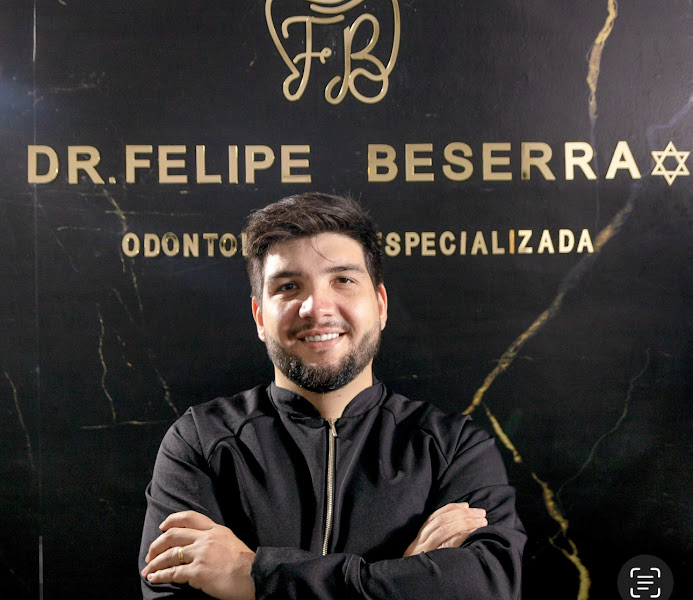 Foto 2 de Dentista 24 horas Barra da Tijuca- Dr Felipe Beserra
