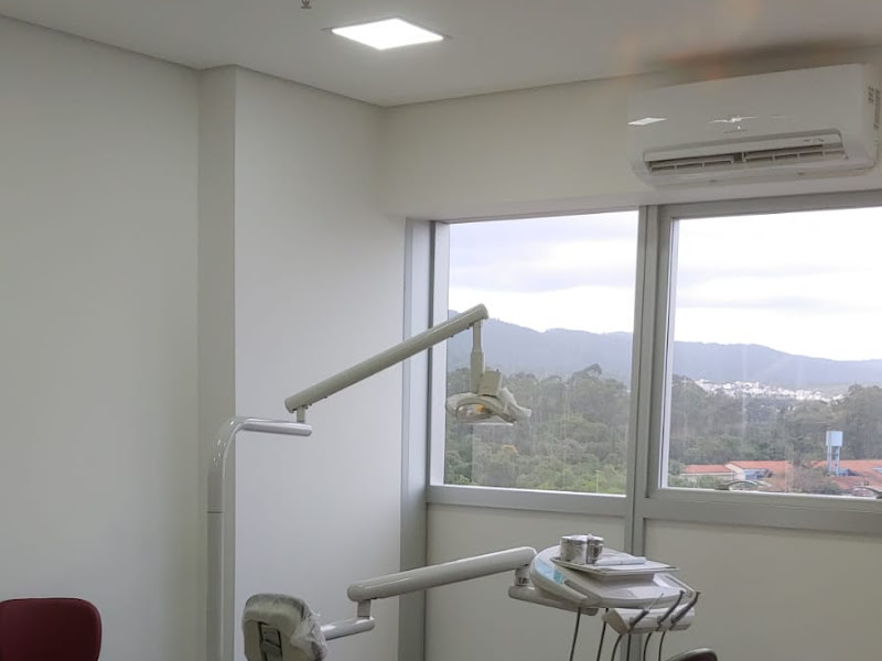 Foto 8 de DENTISTA 24 horas - L & A ODONTOLOGIA ESPECIALIZADA