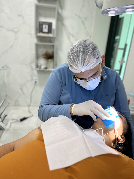 Foto 2 de DENTISTA 24H - DR. LEANDRO AUGUSTO