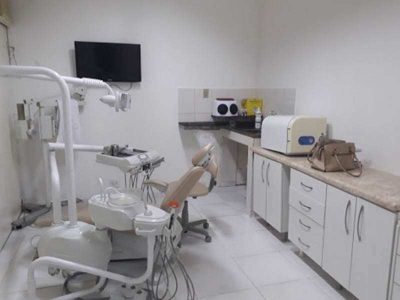 Foto de DENTISTA 24H ( EMERGÊNCIAS)