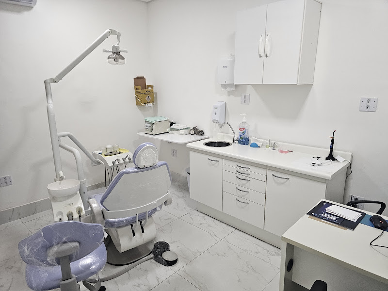 Foto 2 de Dentista 24h Odontologia Sávio Dr. Conrado Savio