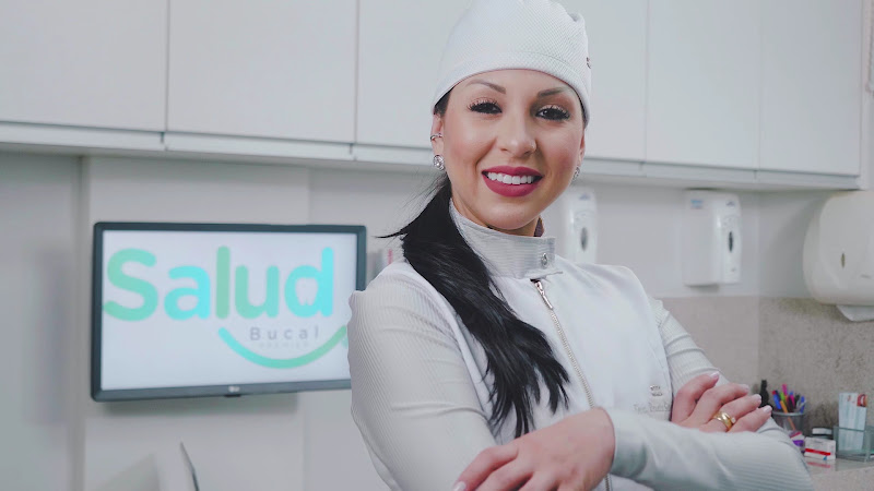 Foto 4 de Dentista 24hs Dra. Renata Sardinha - Facetas, Harmonização, Botox, Preenchedores, Endodontia, Cirurgias e Extrações.