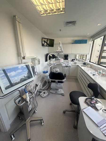 Foto 3 de Dentista Alessandra Nicolini | Periodontia e DTM e Dor