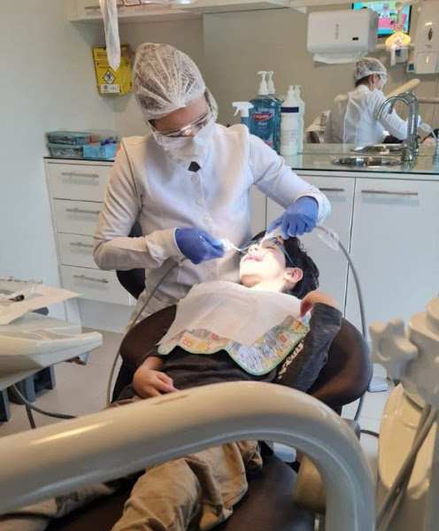 Foto 2 de Dentista Aline Kolling | Estética e Reabilitação