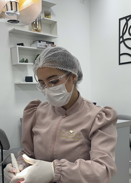Foto 2 de Dentista Belo Horizonte Dra Paula Reis